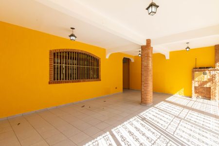 Casa à venda com 195m², 3 quartos e 3 vagasGaragem