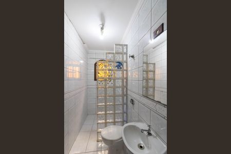 Casa à venda com 195m², 3 quartos e 3 vagasBanheiro 2