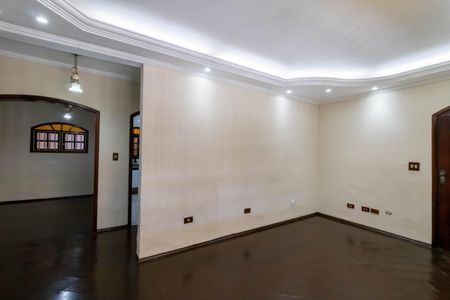 Casa à venda com 195m², 3 quartos e 3 vagasSala