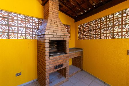 Casa à venda com 195m², 3 quartos e 3 vagasChurrasqueira