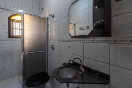 Casa à venda com 195m², 3 quartos e 3 vagasBanheiro 1