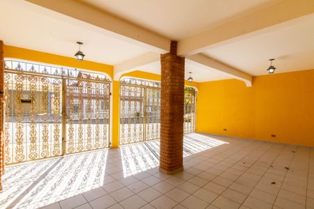 Casa à venda com 195m², 3 quartos e 3 vagasGaragem