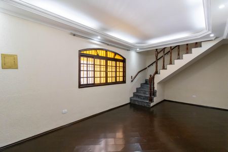 Casa à venda com 195m², 3 quartos e 3 vagasSala