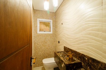 Casa à venda com 240m², 3 quartos e 5 vagasLavabo