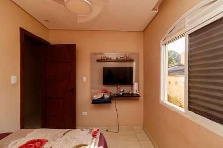 Casa à venda com 240m², 3 quartos e 5 vagasQuarto 2