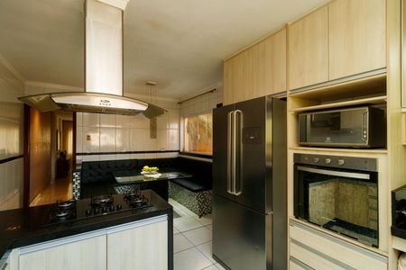 Casa à venda com 240m², 3 quartos e 5 vagasCozinha