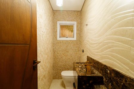 Casa à venda com 240m², 3 quartos e 5 vagasLavabo