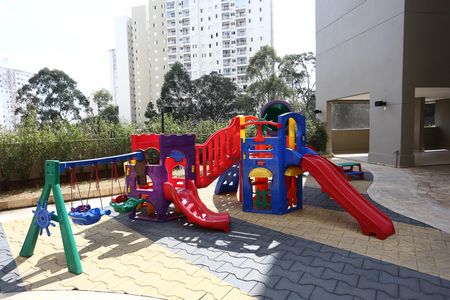 Apartamento à venda com 68m², 2 quartos e 1 vagaÁrea comum - Playground