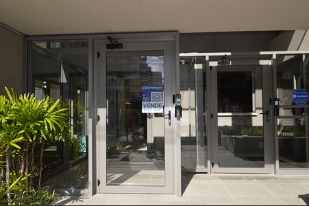 Apartamento à venda com 90m², 2 quartos e 1 vagaFachada + Plaquinha