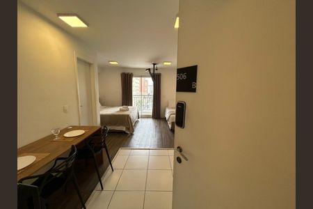 Apartamento à venda com 30m², 1 quarto e 1 vaga