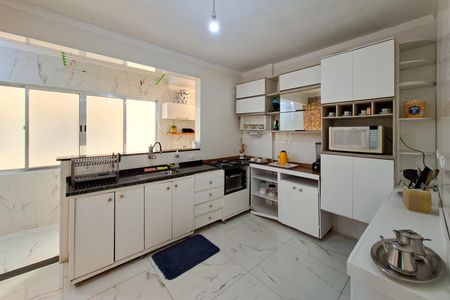 Apartamento para alugar com 127m², 3 quartos e 2 vagas Apartamento para alugar com 127m², 3 quartos e 2 vagasCozinha