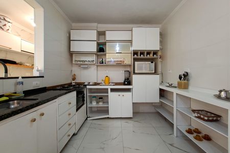 Apartamento para alugar com 127m², 3 quartos e 2 vagas Apartamento para alugar com 127m², 3 quartos e 2 vagasCozinha