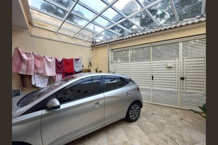 Casa à venda com 95m², 2 quartos e 2 vagas Casa à venda com 95m², 2 quartos e 2 vagasGaragem