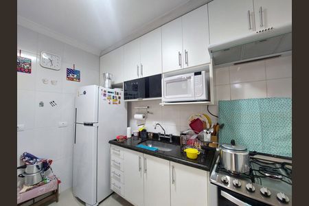Casa à venda com 95m², 2 quartos e 2 vagas Casa à venda com 95m², 2 quartos e 2 vagasCozinha