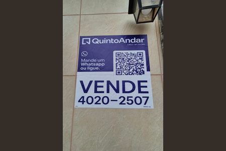 Casa à venda com 180m², 4 quartos e 2 vagas Casa à venda com 180m², 4 quartos e 2 vagasPlaca Instalada