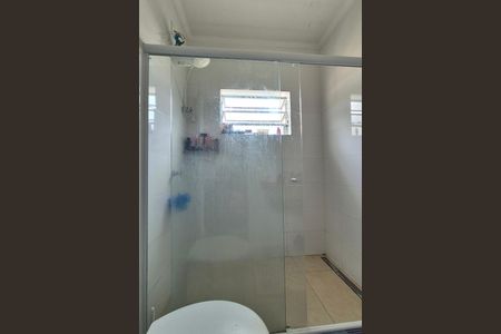 Casa à venda com 180m², 4 quartos e 2 vagas Casa à venda com 180m², 4 quartos e 2 vagasBanheiro casa 2