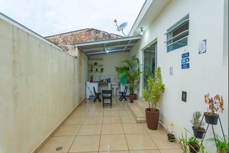 Casa à venda com 180m², 1 quarto e 2 vagasQuintal