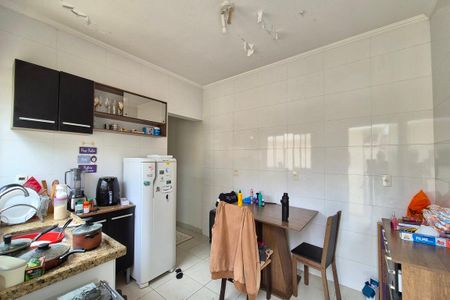 Casa à venda com 180m², 4 quartos e 2 vagas Casa à venda com 180m², 4 quartos e 2 vagasCozinha casa 2