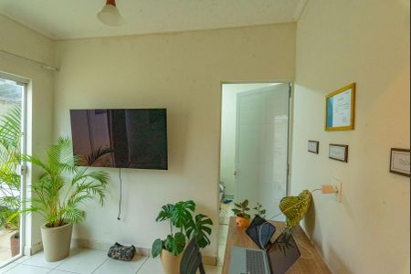 Casa à venda com 180m², 1 quarto e 2 vagasSala