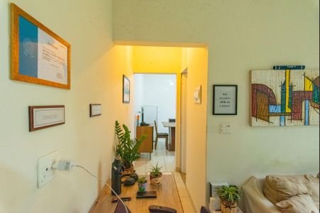 Casa à venda com 180m², 1 quarto e 2 vagasSala