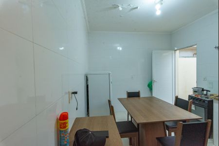 Casa à venda com 180m², 1 quarto e 2 vagasCozinha