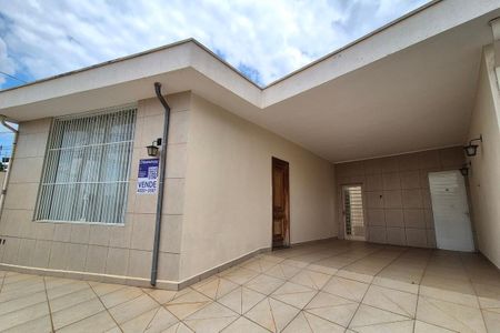 Casa à venda com 180m², 4 quartos e 2 vagas Casa à venda com 180m², 4 quartos e 2 vagasFachada do Prédio