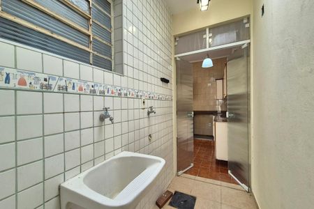 Casa à venda com 180m², 4 quartos e 2 vagas Casa à venda com 180m², 4 quartos e 2 vagasÁrea de Serviço