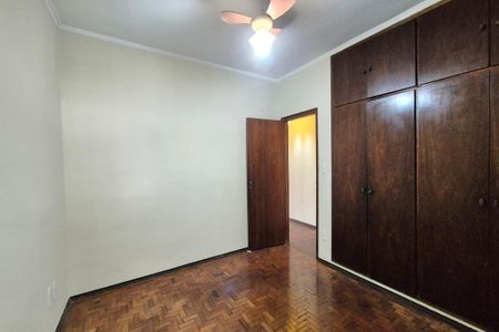 Casa à venda com 180m², 4 quartos e 2 vagas Casa à venda com 180m², 4 quartos e 2 vagasQuarto 3 - Suíte