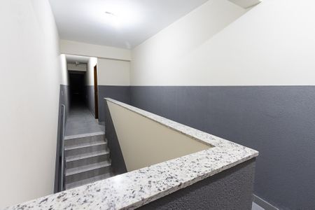 Apartamento para alugar com 34m², 2 quartos e sem vagaHall do Andar