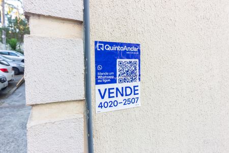 Apartamento para alugar com 62m², 2 quartos e 1 vagaPlaca de Anuncio