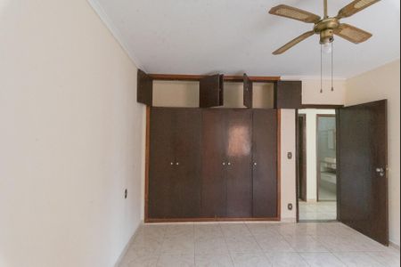 Casa à venda com 165m², 4 quartos e 3 vagasQuarto 1