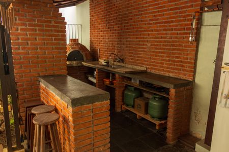 Casa para alugar com 336m², 3 quartos e 8 vagasChurrasqueira