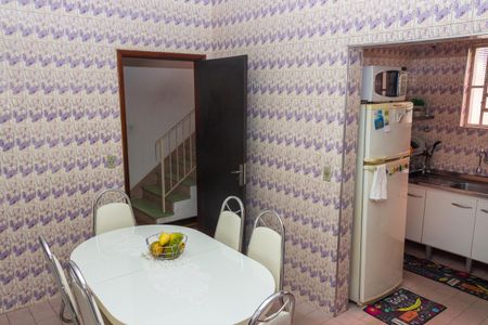 Casa para alugar com 336m², 3 quartos e 8 vagasCozinha