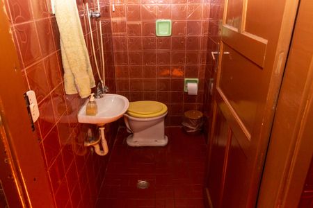 Casa para alugar com 336m², 3 quartos e 8 vagasBanheiro de serviço