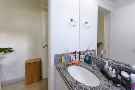 Apartamento à venda com 65m², 2 quartos e sem vaga Apartamento à venda com 65m², 2 quartos e sem vagaBanheiro da Suíte