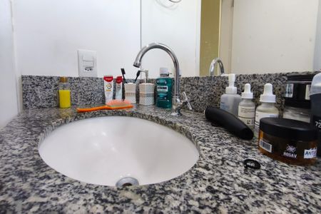 Apartamento à venda com 65m², 2 quartos e sem vaga Apartamento à venda com 65m², 2 quartos e sem vagaBanheiro da Suíte