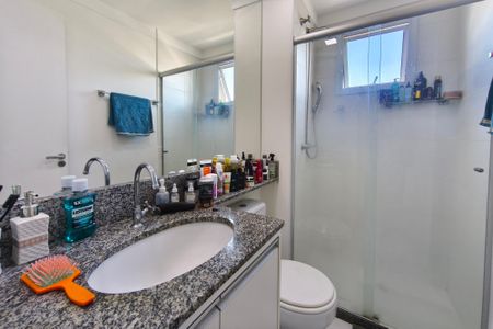 Apartamento à venda com 65m², 2 quartos e sem vaga Apartamento à venda com 65m², 2 quartos e sem vagaBanheiro da Suíte