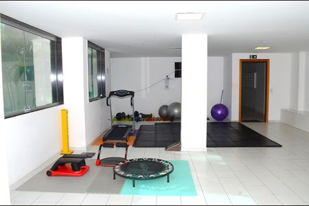 Apartamento à venda com 70m², 2 quartos e 2 vagasÁrea comum - Academia