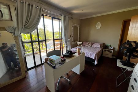 Apartamento à venda com 180m², 3 quartos e 2 vagasQuarto 2