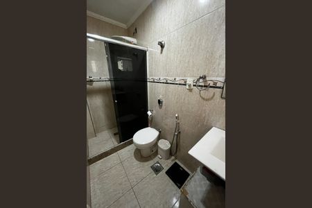 Apartamento à venda com 180m², 3 quartos e 2 vagasBanheiro 1