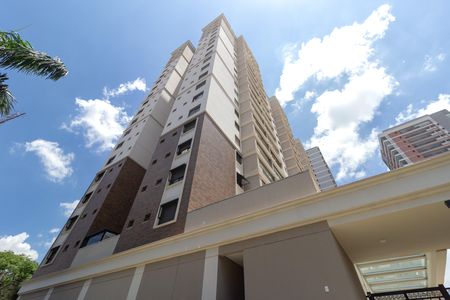Apartamento para alugar com 67m², 2 quartos e 1 vaga Apartamento para alugar com 67m², 2 quartos e 1 vagaFachada