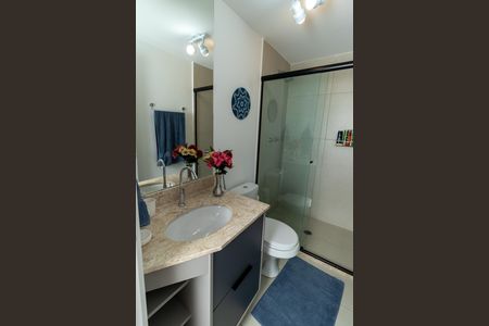 Apartamento para alugar com 67m², 2 quartos e 1 vaga Apartamento para alugar com 67m², 2 quartos e 1 vagaBanheiro da Suíte