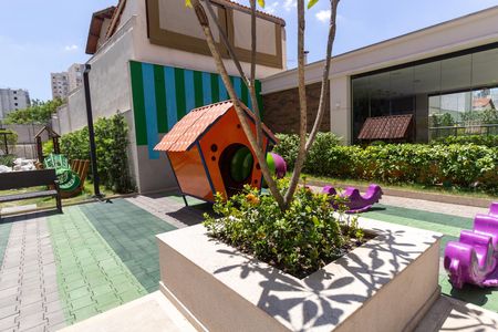 Apartamento para alugar com 67m², 2 quartos e 1 vaga Apartamento para alugar com 67m², 2 quartos e 1 vagaÁrea comum - Playground