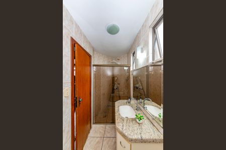 Apartamento à venda com 83m², 3 quartos e 2 vagas Apartamento à venda com 83m², 3 quartos e 2 vagasBanheiro Social