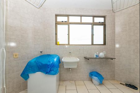 Apartamento à venda com 83m², 3 quartos e 2 vagas Apartamento à venda com 83m², 3 quartos e 2 vagasÁrea de Serviço