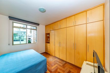 Apartamento à venda com 83m², 3 quartos e 2 vagas Apartamento à venda com 83m², 3 quartos e 2 vagasSuíte