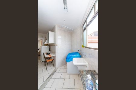 Apartamento à venda com 83m², 3 quartos e 2 vagas Apartamento à venda com 83m², 3 quartos e 2 vagasÁrea de Serviço