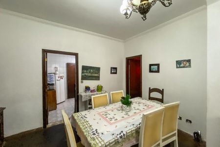 Casa à venda com 350m², 3 quartos e 4 vagasSala