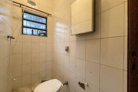 Casa à venda com 350m², 3 quartos e 4 vagasBanheiro Social