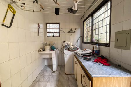 Casa à venda com 350m², 3 quartos e 4 vagasÁrea de Serviço